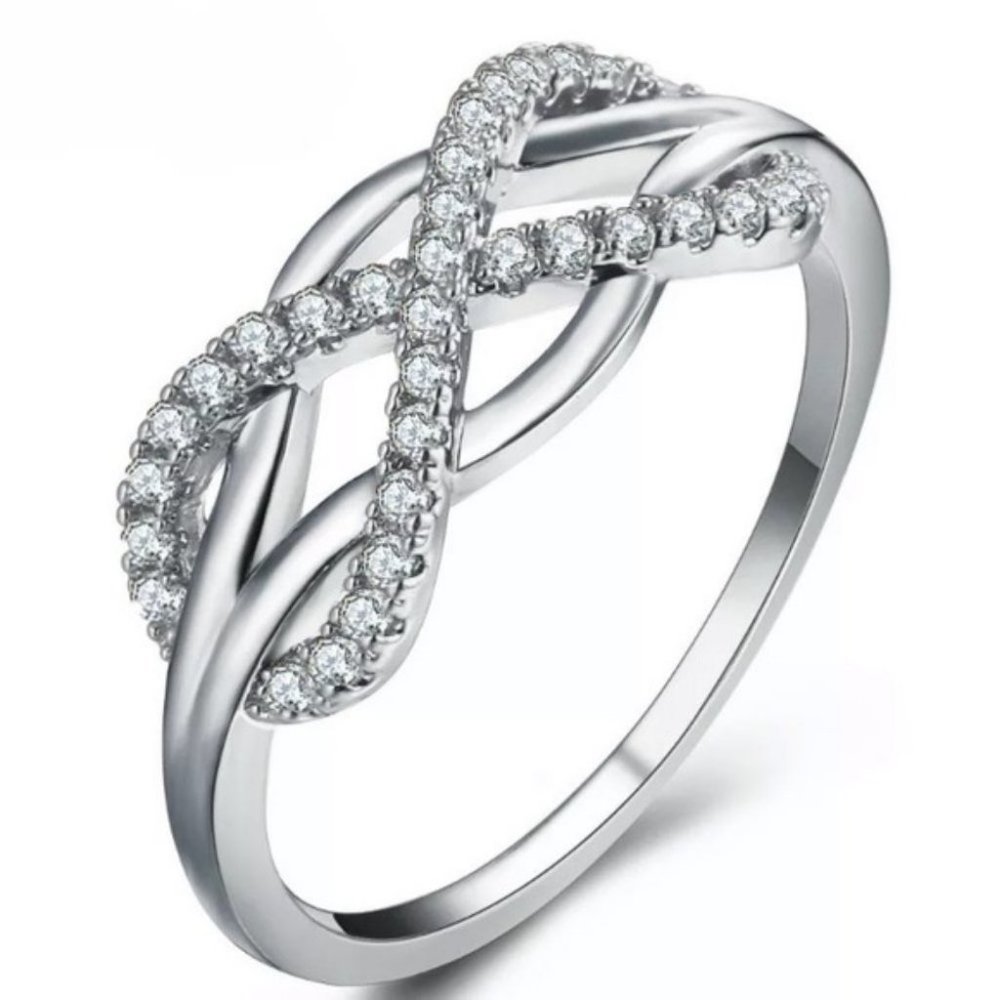 Sterling silver infinity ring